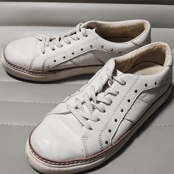 CROWN VINTAGE Kalinda Sneakers Size 7 Studs Chunky Bone Ivory Leather - Picture 12 of 13